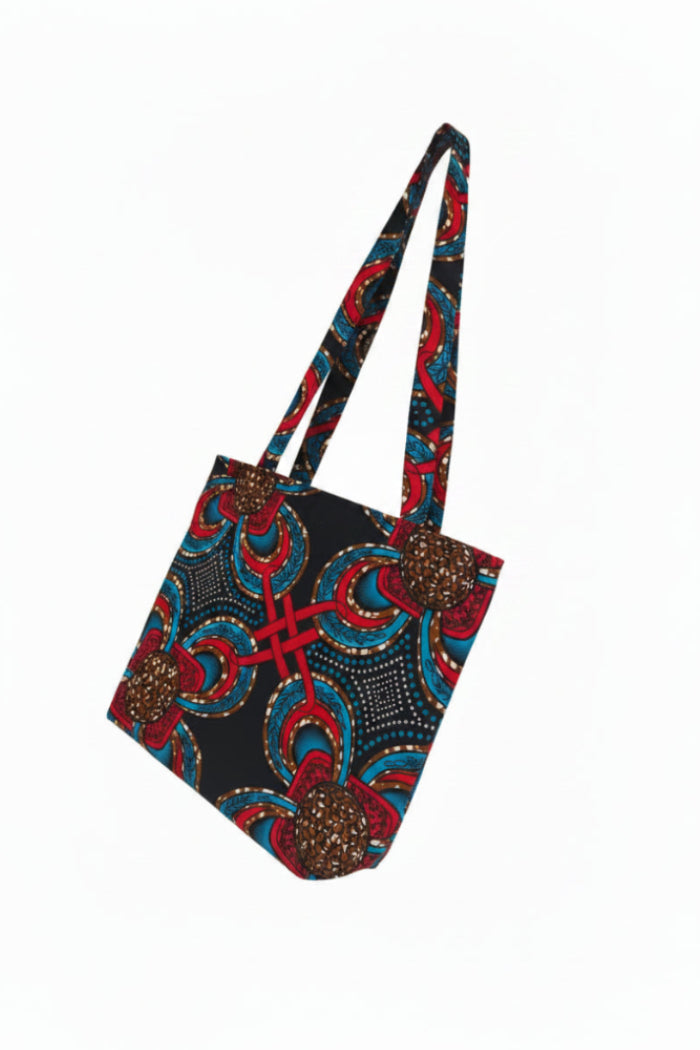 MALA TOTE EM CAPULANA – ELEGÂNCIA E TRADIÇÃO