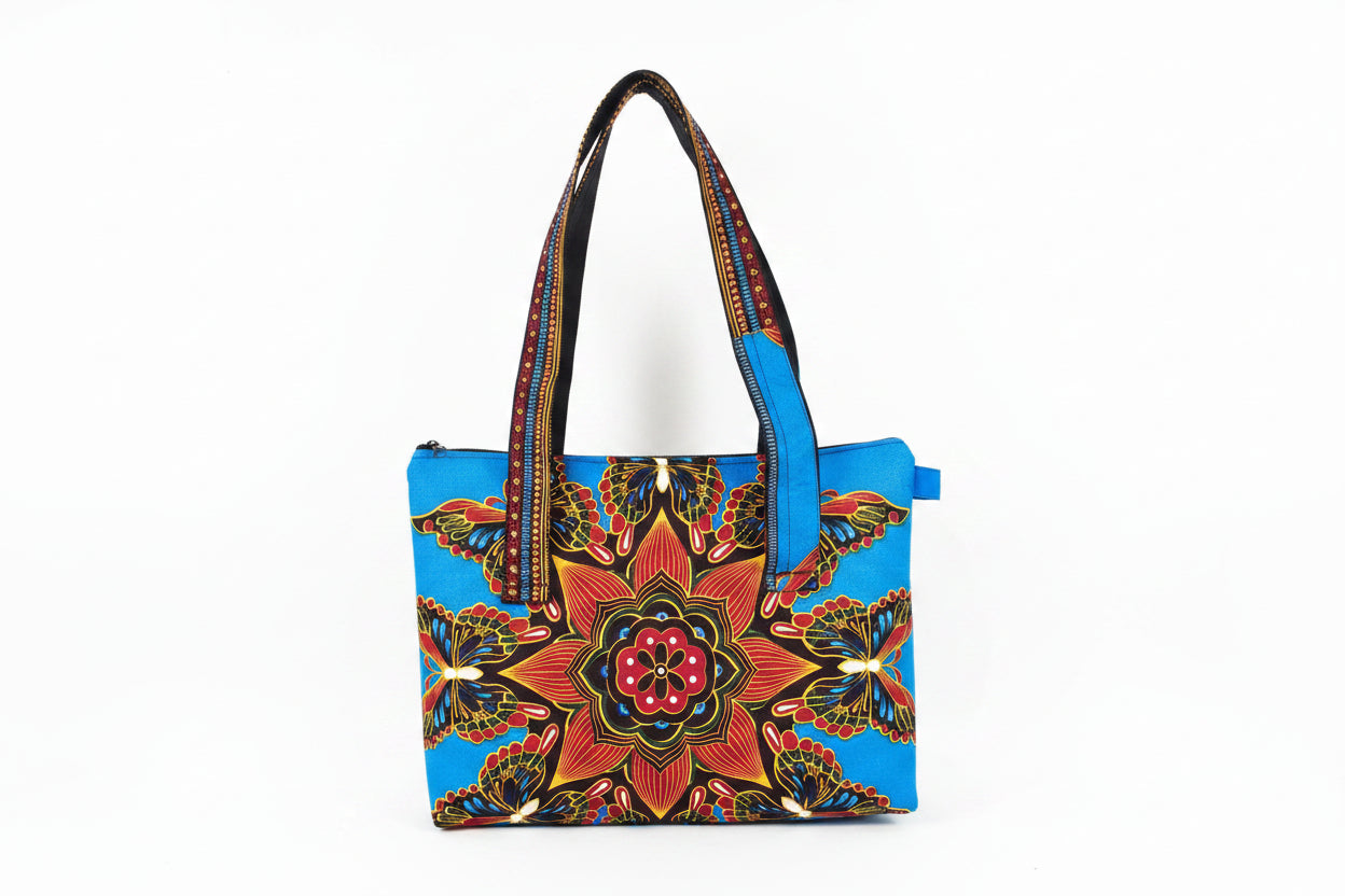 BOLSA TOTE ARTESANAL MANDALA FLORES E BORBOLETAS