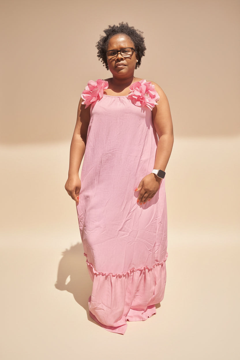 VESTIDO LONGO SOLARE COM APLICAÇÃO FLORAL E BABADO – AMARELO